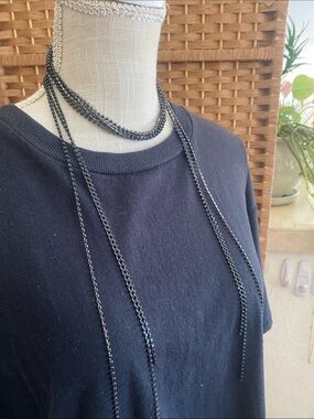 Rockin Roll  black long necklace!